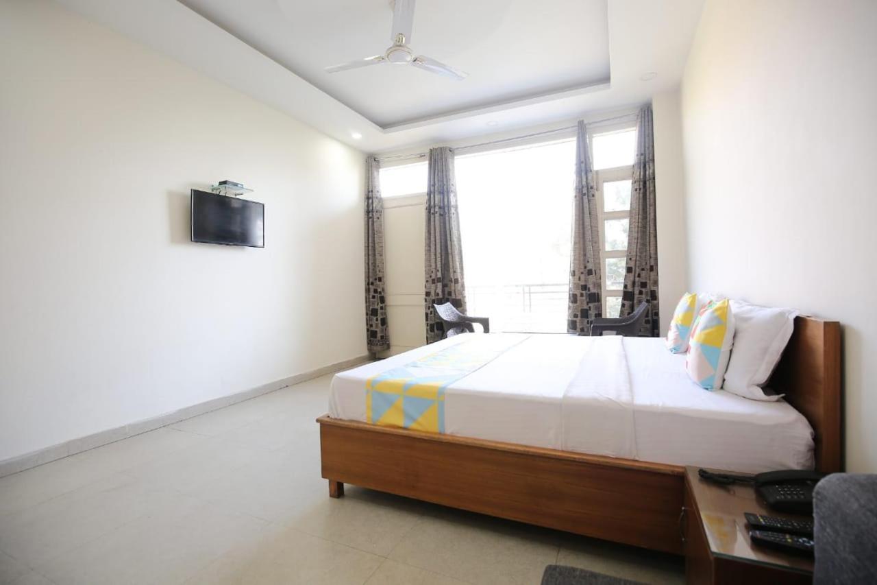 Sky Home Train View Kasauli Exterior foto